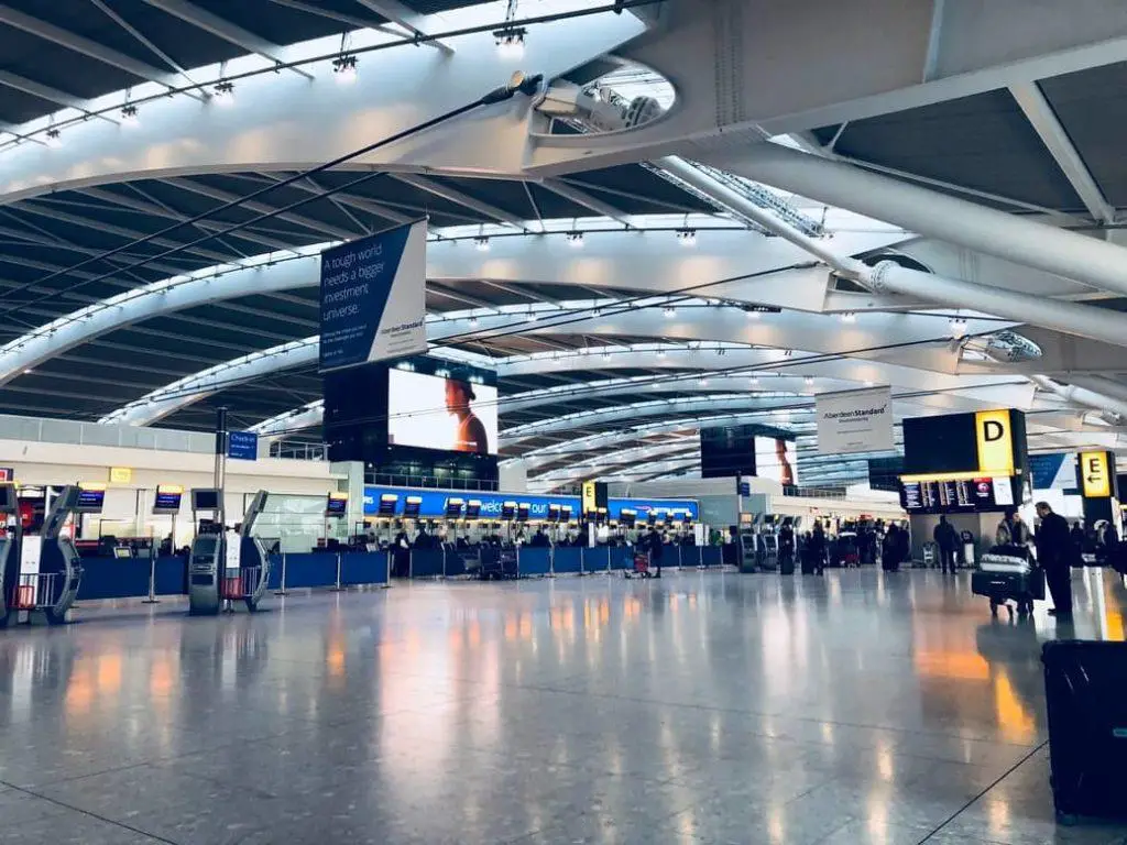 heathrow terminal 2 to london kings cross